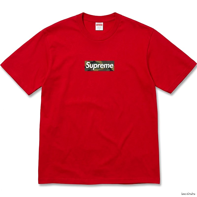 Supreme camouflage-style red T-shirt