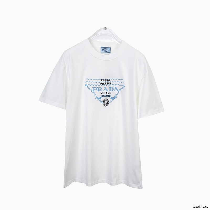 Amiri Weekend Logo T-shirt Black Small AM for Seasonal Looks