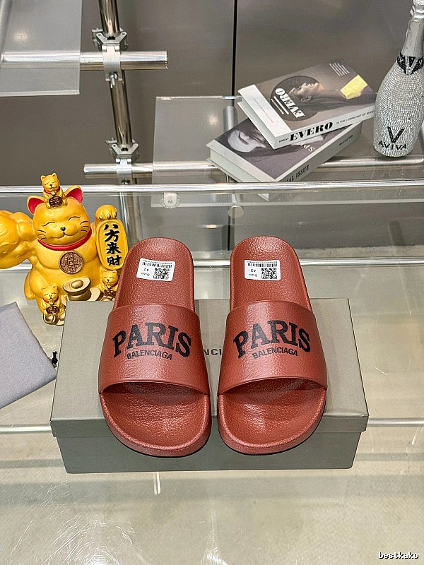 Balenciaga PARIS Streetwear Brand Brick Red Slippers