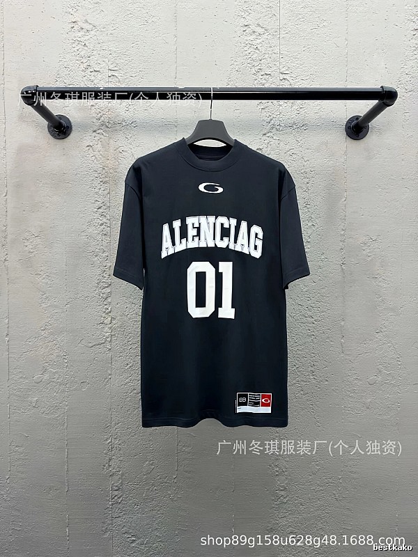 Balenciaga sporty black T-shirt