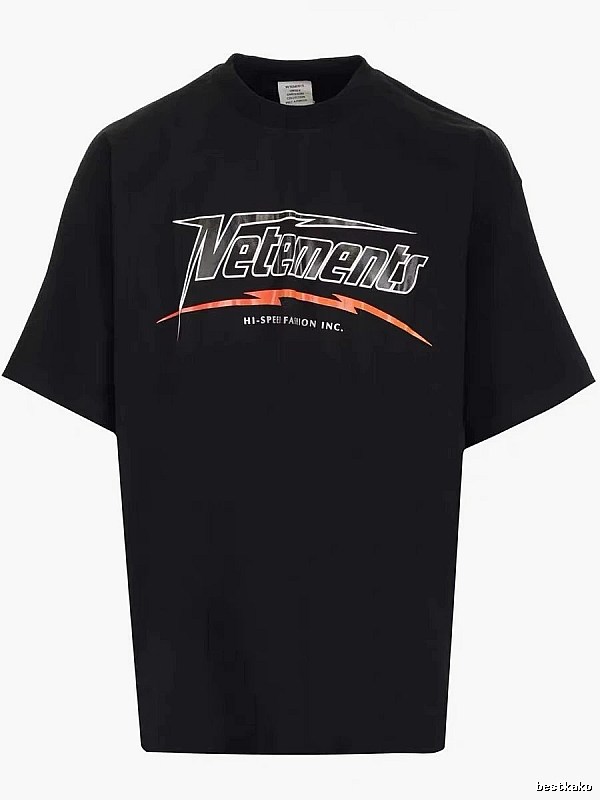 Compact Statement graphic T-shirt Black Colorful Lucky for Sport-Inspired Styling