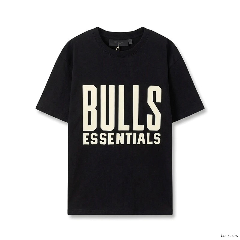 ESSENTIALS Bulls-style black T-shirt