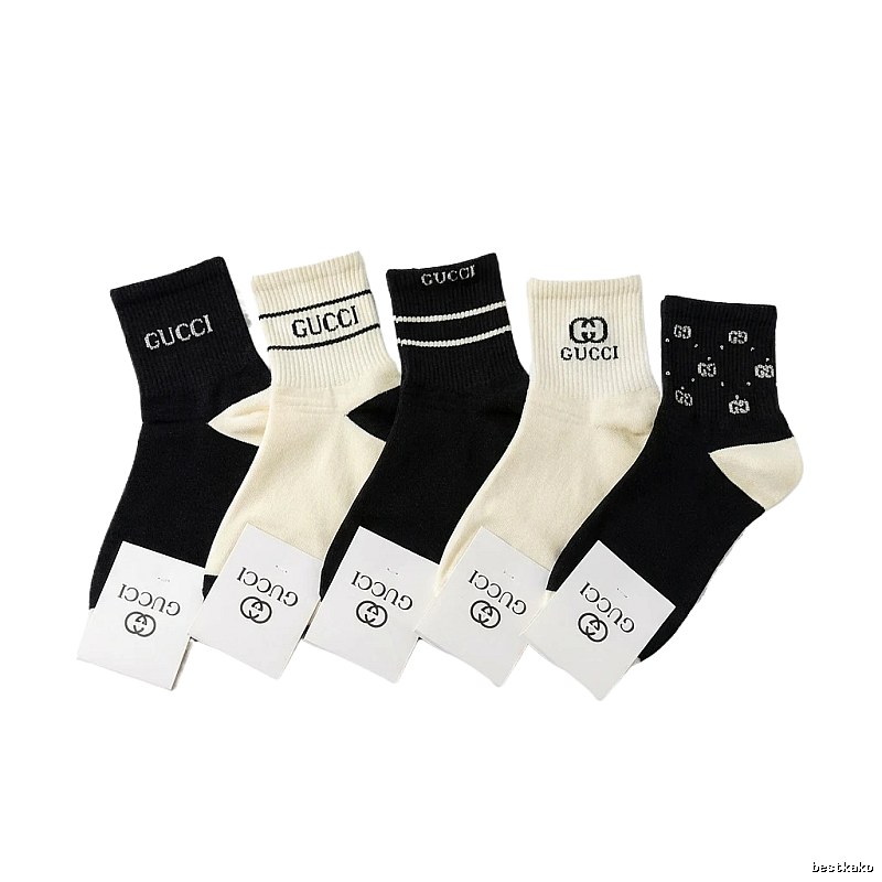 Gucci minimalist black and white socks