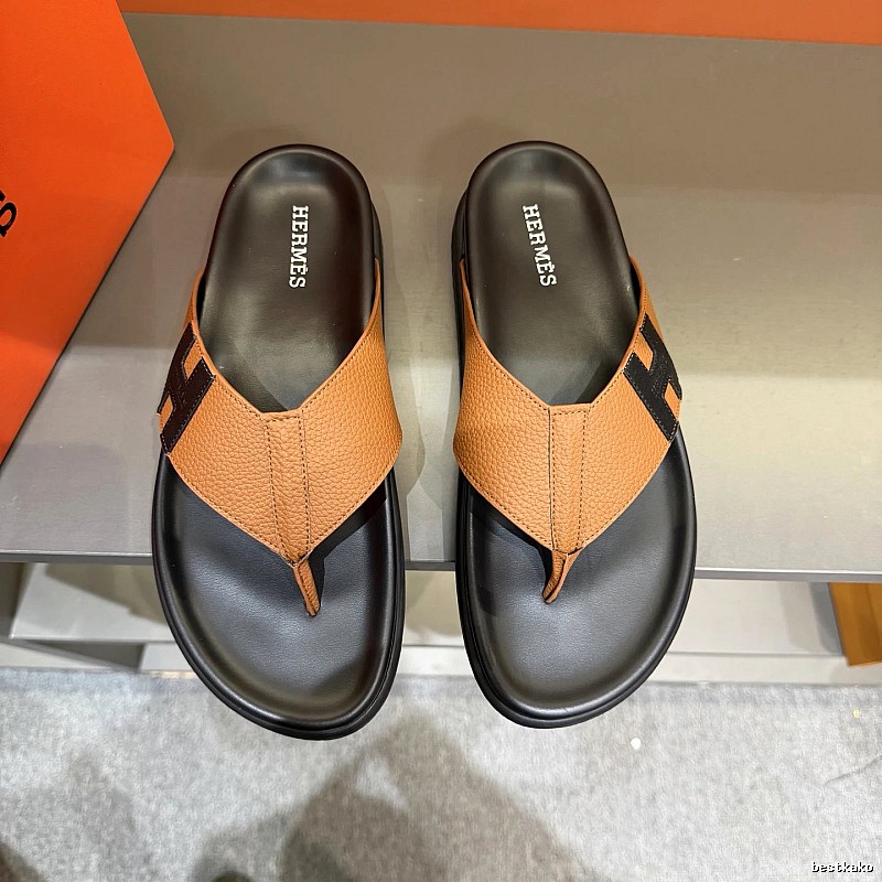 Hermès Light Luxury Style Brown and Black Color-block Flip-flops