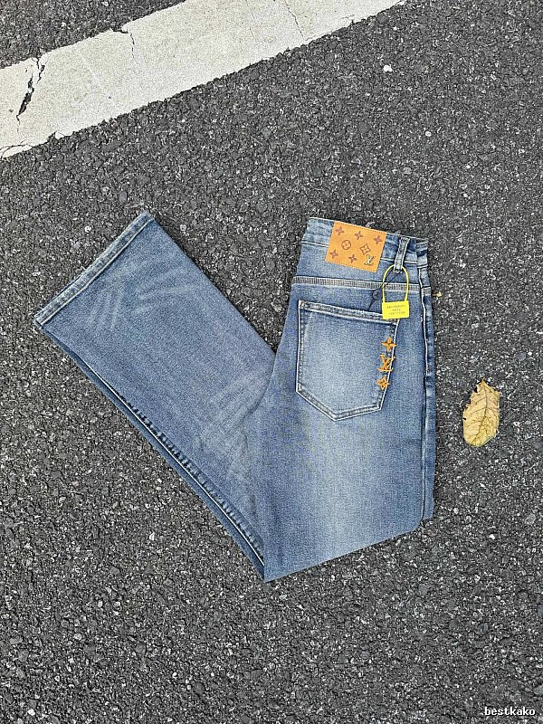 Light Blue Washed Jeans Gift Edit