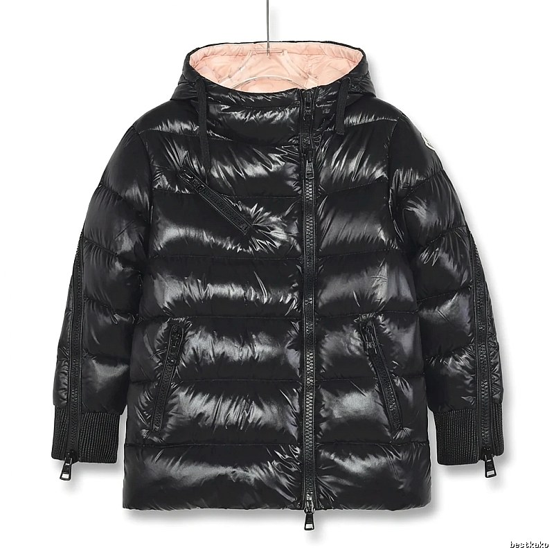 Moncler shiny and stylish black down jacket