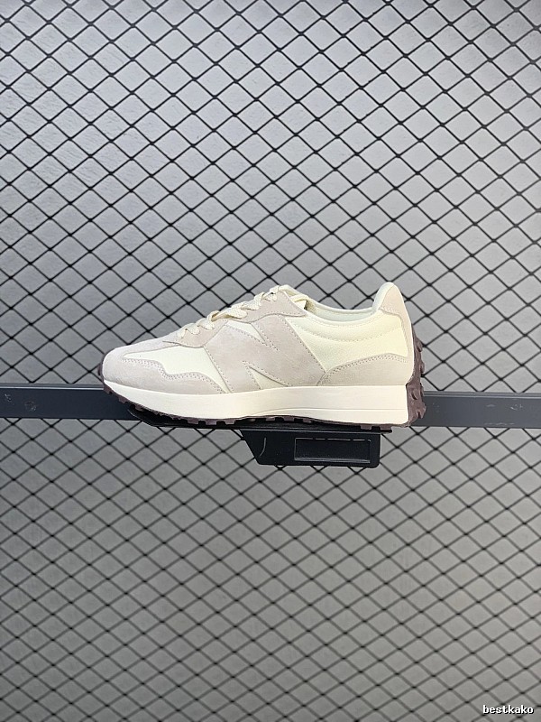 New Balance Cream and Beige Retro Runners and Sculpted Cushioning