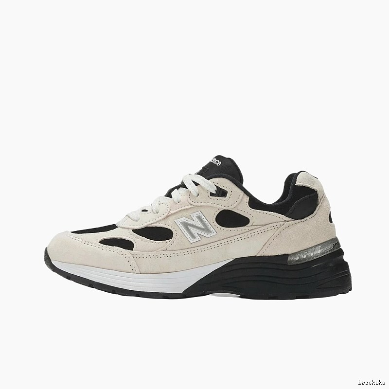 New Balance retro black and white sports shoes