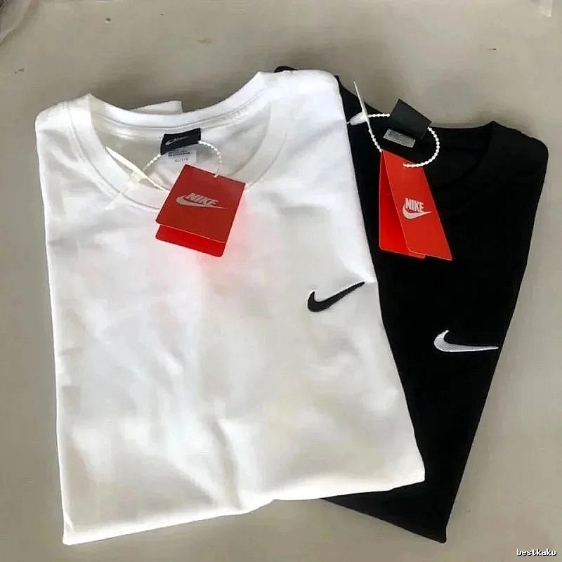 Nike Side Swoosh Logo Detail Black Swoosh T-Shirt Streetwear Look