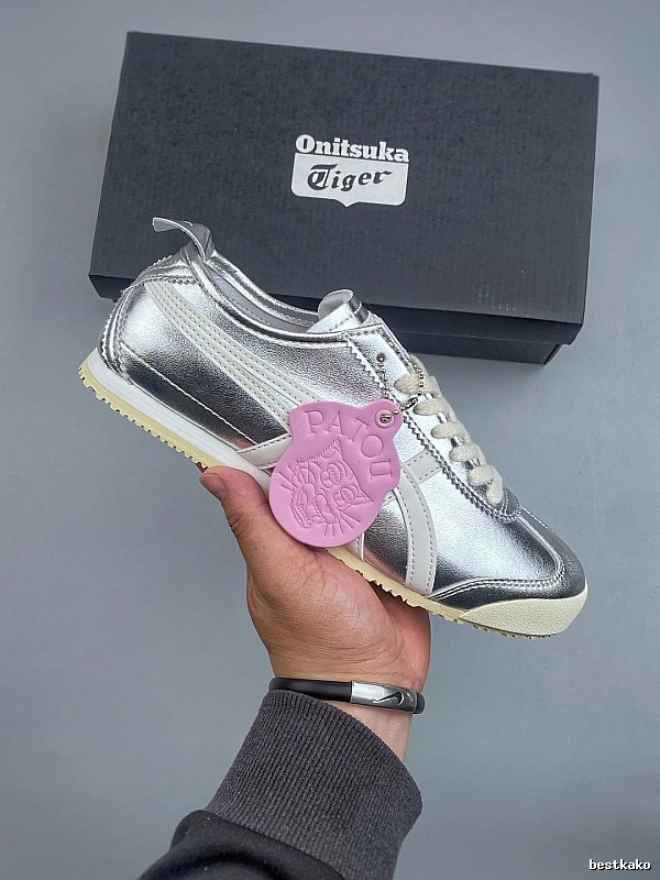 Onitsuka Tiger Metallic Silver Low-Top Sneakers Highlighting Slim Retro Sole
