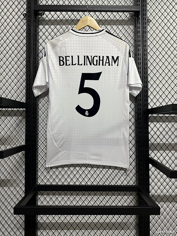 Real Madrid Daily Home soccer jersey White Real Madrid for City Outfits Select Edition