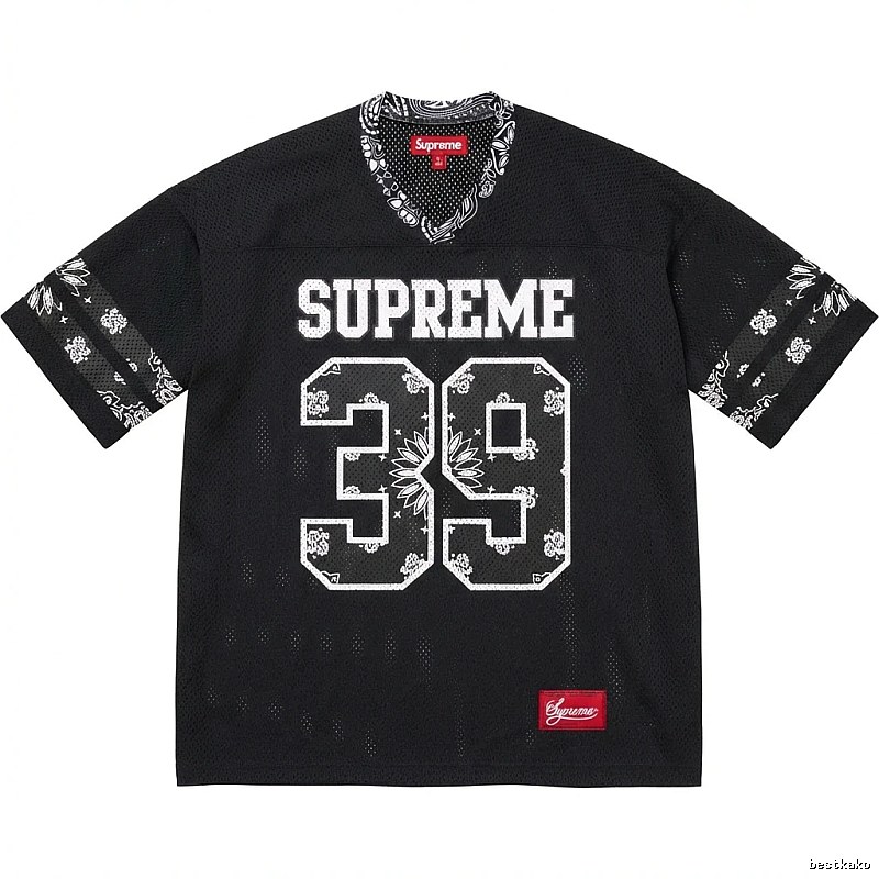 Supreme - printed sporty black T - shirt