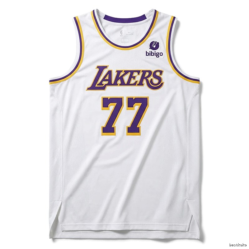 The No. 77 white basketball jersey of the Mavericks.