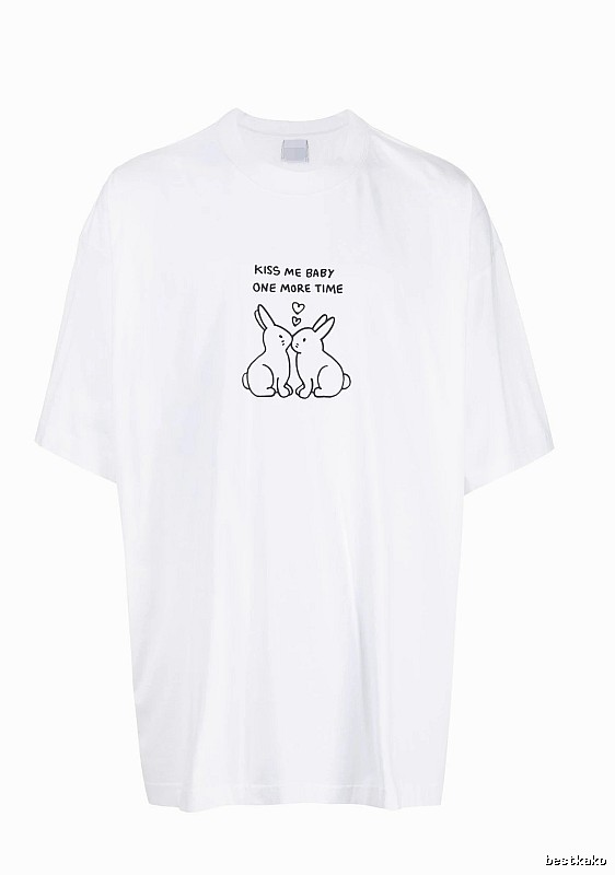 Urban Statement graphic T-shirt Black Colorful Lucky with Casual Appeal
