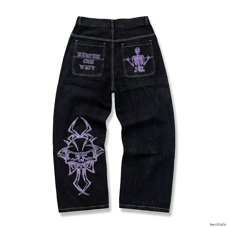 Y2K-style black trendy and cool jeans